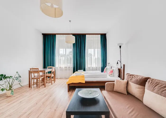 Jednosci Narodowej 46 By Homeprime *