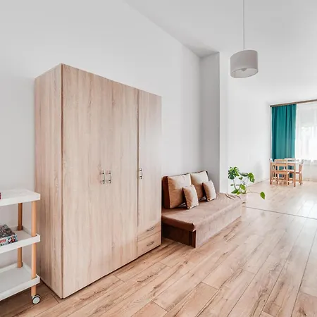 Jednosci Narodowej 46 By Homeprime Вроцлав